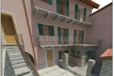 Casa Indipendente in vendita, Via Roma, Brezzo di Bedero