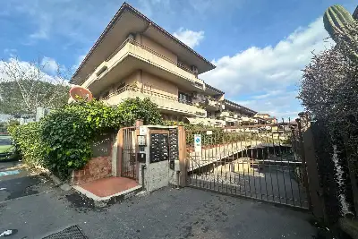 Casa in vendita, Via Emanuele Cutore, Gravina di Catania