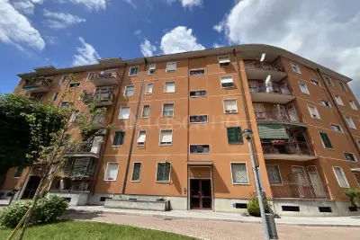 Casa in vendita, Via Lorenteggio, Milano