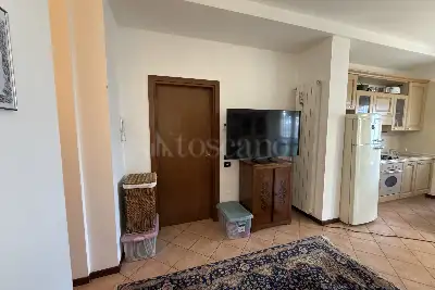 Casa in vendita, Via Roma, Collebeato