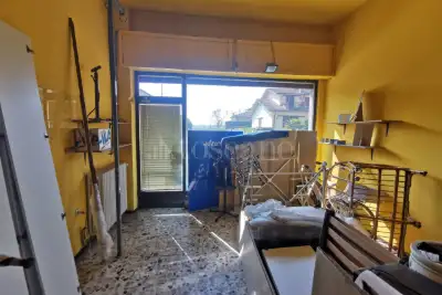 Negozio in vendita, Via A. Depretis, Bressana Bottarone