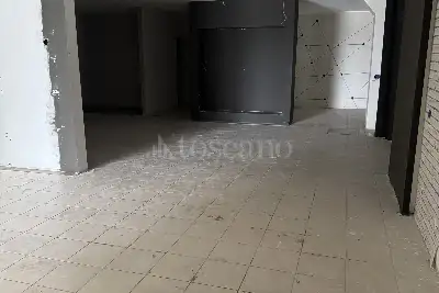 Negozio in vendita, Via Codognino, Cornegliano Laudense