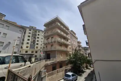 Palazzo in vendita, Via Cortese Vinicio, Catanzaro