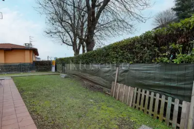 Casa in vendita, Via P. Bozzolo, Marchirolo