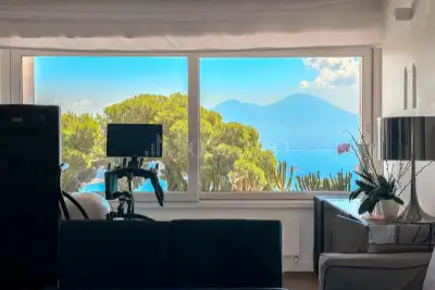 Casa in vendita, Via Orazio, Napoli