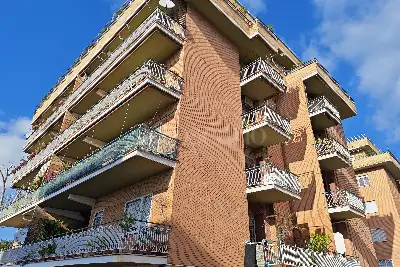 Casa in vendita, Via Vincenzo Tomassini, Roma