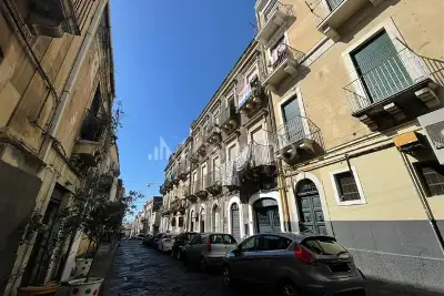 Palazzo in vendita, Via Carlo Ardizzone, Catania
