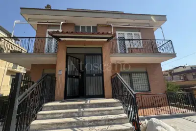 Casa in vendita, Via Pietro Castelli, Roma