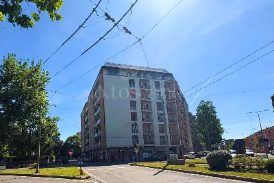 Casa in vendita, Piazzale Risorgimento Italiano, Modena