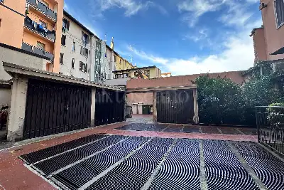 Casa in vendita, Piazza Enrico Chiaradia, Milano