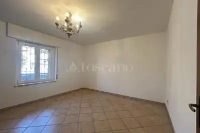 Magazzino in vendita, Via IV Novembre, Concesio