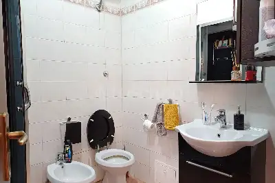 Casa in vendita, Via Emilio Longoni, Roma