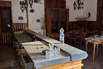 Negozio in vendita, Località Castello, Mezzoldo