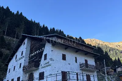 Negozio in vendita, Località Castello, Mezzoldo