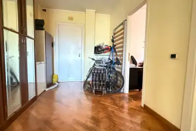 Casa in vendita, Via San Pier Damiani, Roma