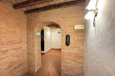 Laboratorio in vendita, Via San Pietro, Siena, Siena