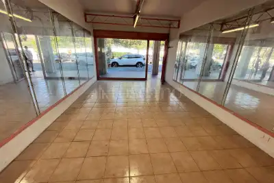 Negozio in vendita, Via Al Sesto Miglio, Roma