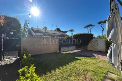 Villa in vendita, Viale di Castel Porziano, Roma