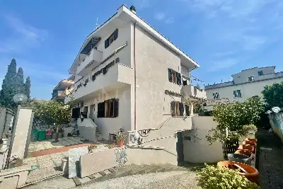 Villa Plurifamiliare in vendita, Via del Fosso dell'Acqua Mariana, Roma