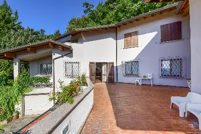 Villa in vendita, Via dei Frassini, Erba