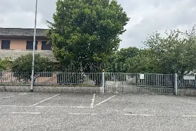 Laboratorio in affitto, Via Lombardia, Cornegliano Laudense