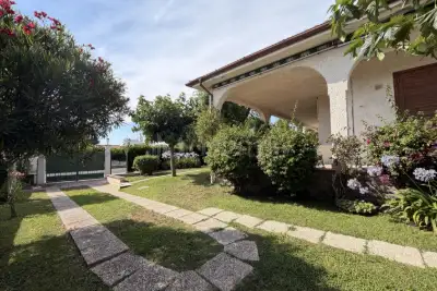 Casa in vendita, Viale Po 30, Ardea