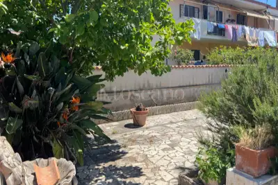 Villa Bifamiliare in vendita, Via Mari, Pomezia