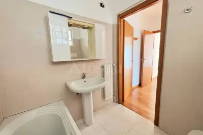 Casa in vendita, Via Correggio, Monza