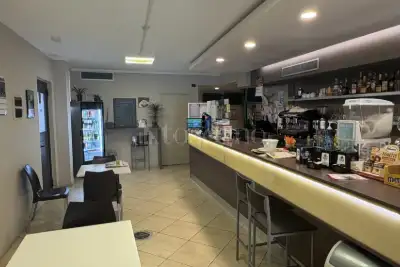 Attività Commerciale in vendita, Via IV Novembre, Borgosatollo