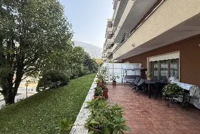 Casa in vendita, Via Salvatore Quasimodo, Como