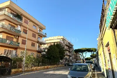 Negozio in affitto, Via Gregorio XIII, Roma