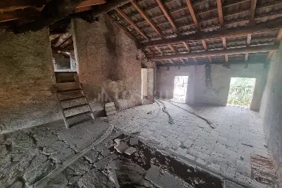 Casa Indipendente in vendita, Via Roma, Marchirolo