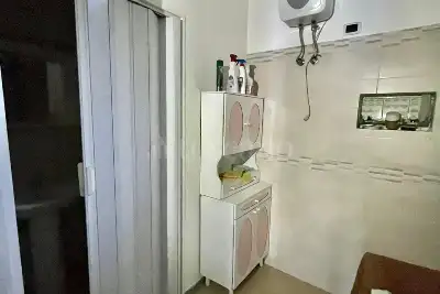 Negozio in affitto, Via Francesco Tedesco, Avellino