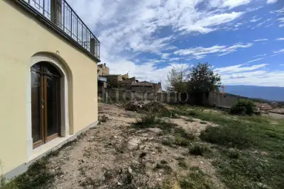 Casa Indipendente in vendita, Via Zingaretto 12, Barisciano