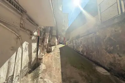 Magazzino in vendita, Via Vecchia Ognina, Catania