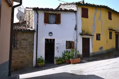 Casa Indipendente in vendita, Località Curcelle, Vernio
