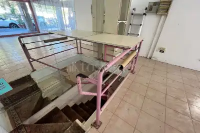 Negozio in vendita, Via Al Sesto Miglio, Roma