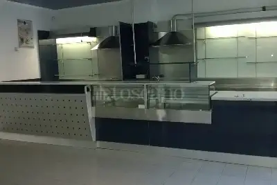 Negozio in vendita, Via Ludovica Albertoni , Roma