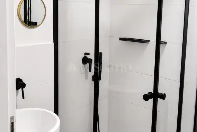 Negozio in vendita, Via Vincenzo Foppa, Milano