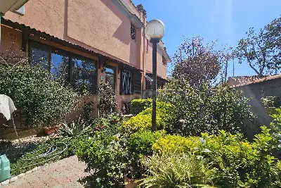 Villa in vendita, Via Bormida, Pomezia