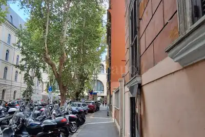 Casa in vendita, Via del Castro Pretorio, Roma