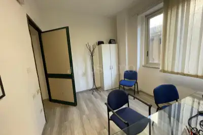 Ufficio in affitto, Via Michele La Rosa, Palermo