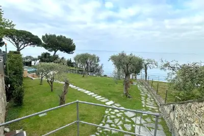 Casa in vendita, Viale alla Stazione, Sori