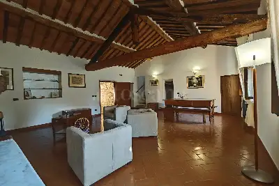 Casale in vendita, Strada di  Barigiano, Sovicille