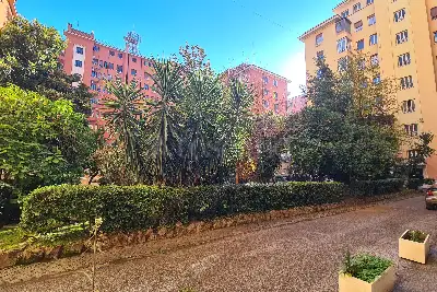 Casa in vendita, Via Valdinievole, Roma