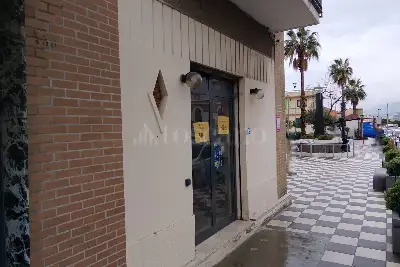 Attività Commerciale in vendita, Via Consolare Pompea, Messina