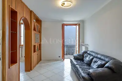 Casa in vendita, Via Casamora, Porto Ceresio