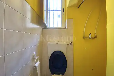 Negozio in vendita, Via Maddalena, Messina