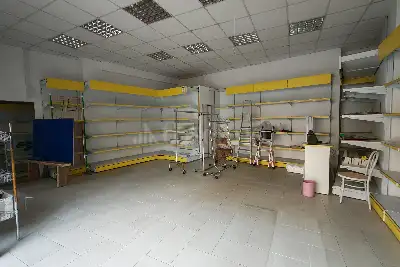 Negozio in affitto, Via Pietro Gasparri, Roma