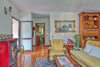 Casa Indipendente in vendita, Via Gaggio, Marchirolo